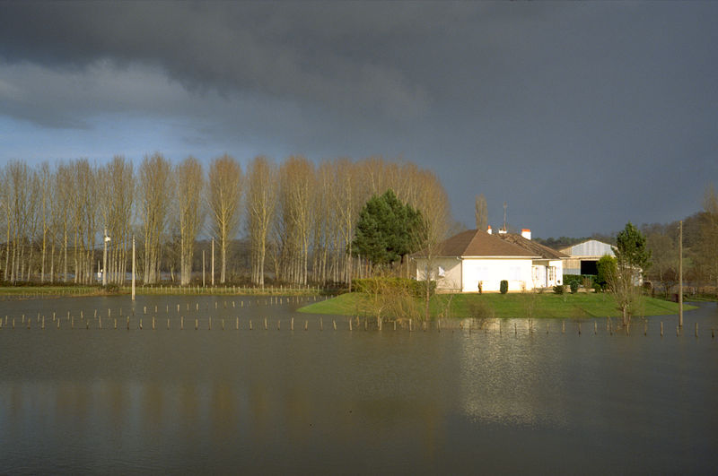 Fichier:Crue Isle Mars 1995.jpg