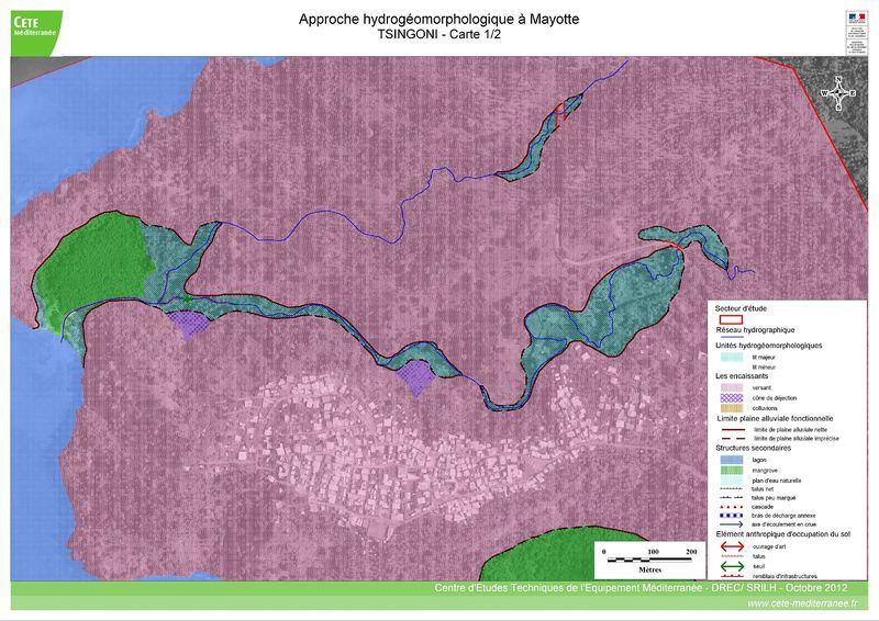 Fichier:Hydrogéomorphologie surTsingoni 1-2.jpg