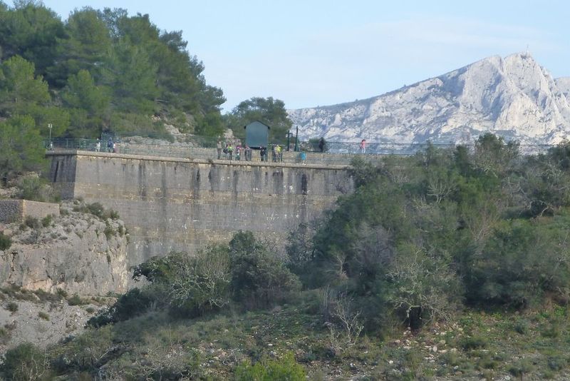 Fichier:Zola Vue Générale.jpg