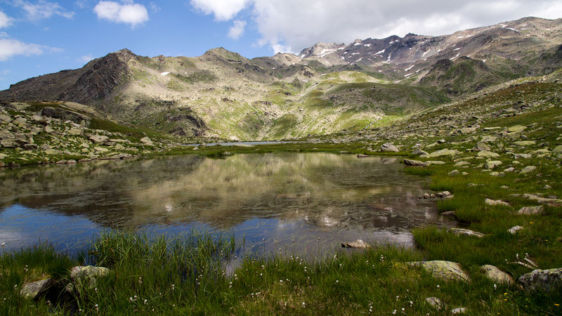 Fichier:BC lac montagne 2.JPG