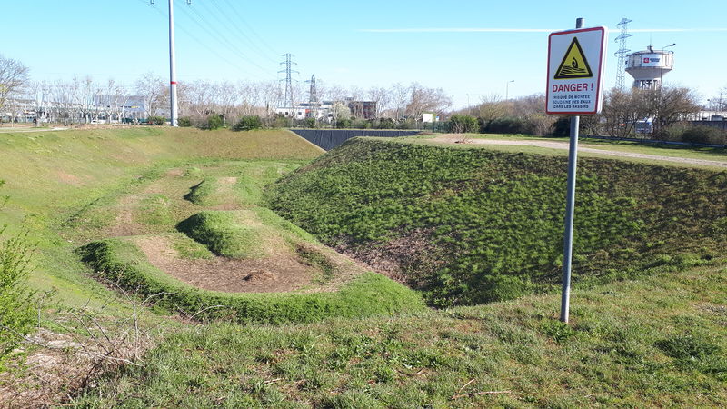 Fichier:Bassin aménagé cross3 BC.jpg